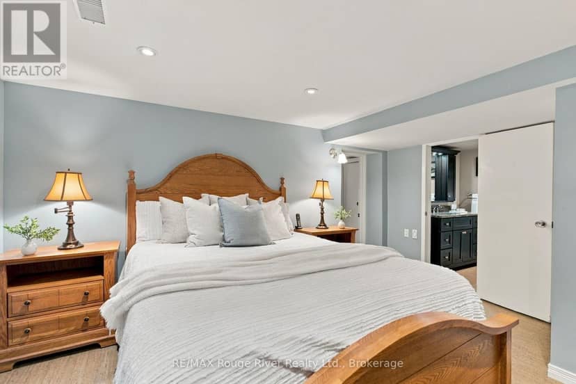 709 Athol Street — photo 25 of 40