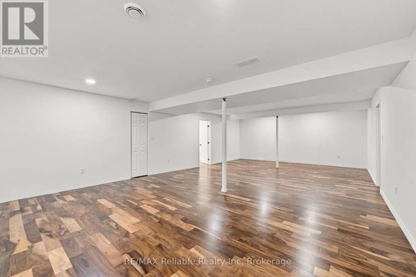 43841 Cranbrook Road — photo 38 of 40