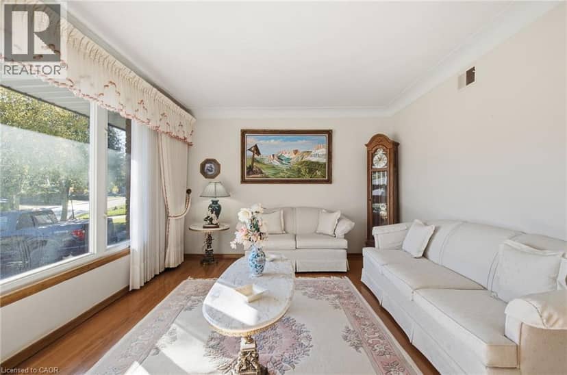 14 GENEVA Drive, Hamilton, photo 2