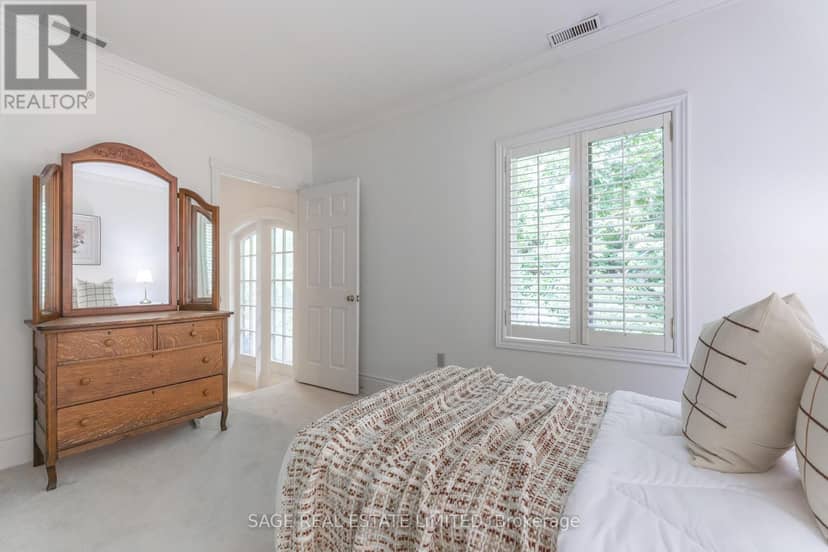 43 Oriole Road — photo 33 of 40