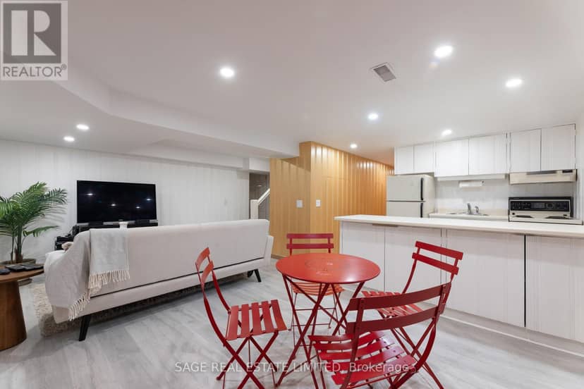 43 Oriole Road — photo 38 of 40