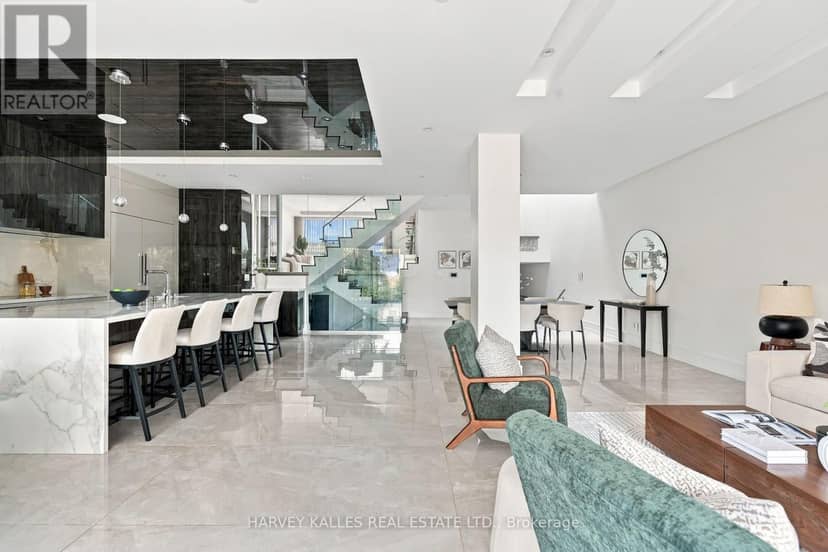 554 St Clements Avenue — photo 13 of 40