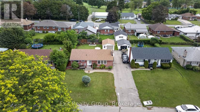 41 Second Avenue, Quinte West, photo 4