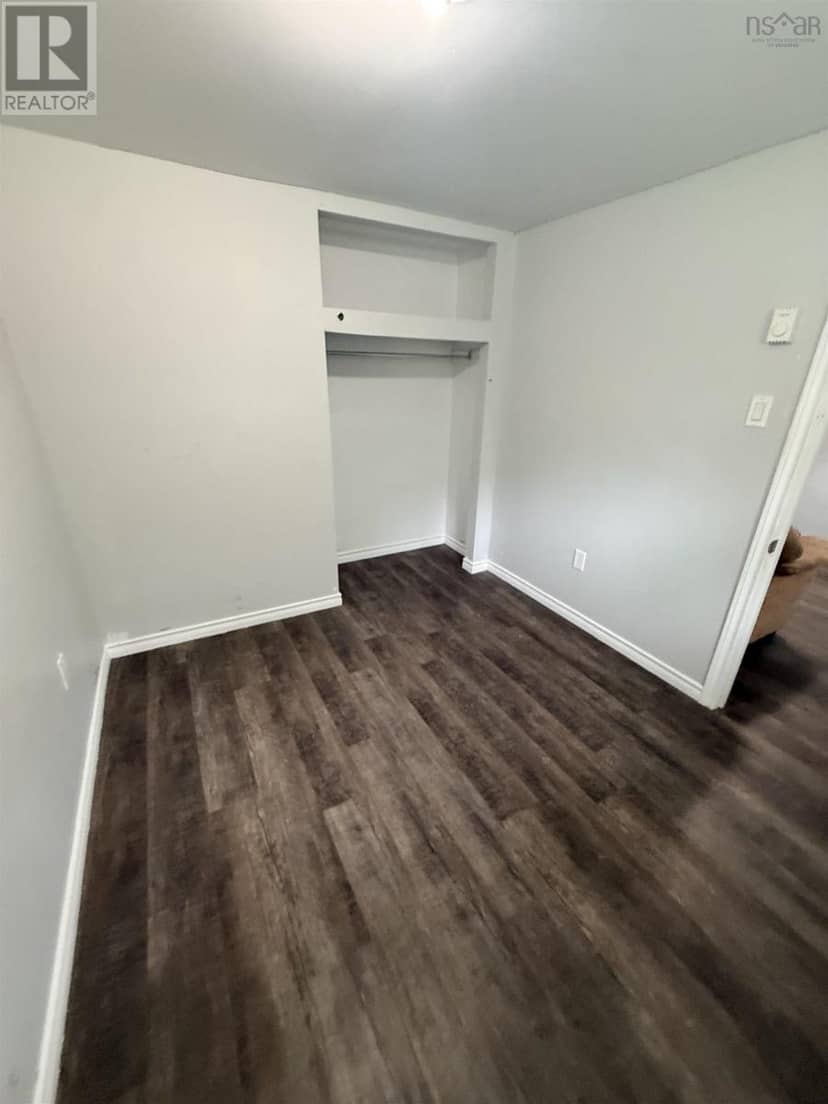 2821 Point Edward Highway — photo 19 of 36