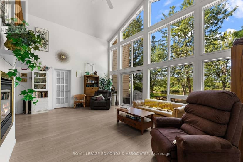 117 Blue Danube Way — photo 17 of 40