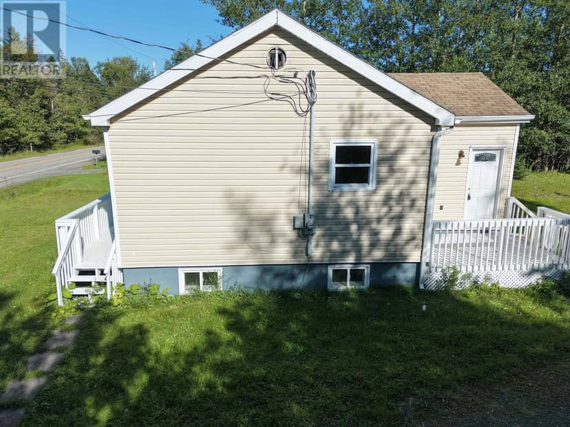 2821 Point Edward Highway — photo 30 of 36