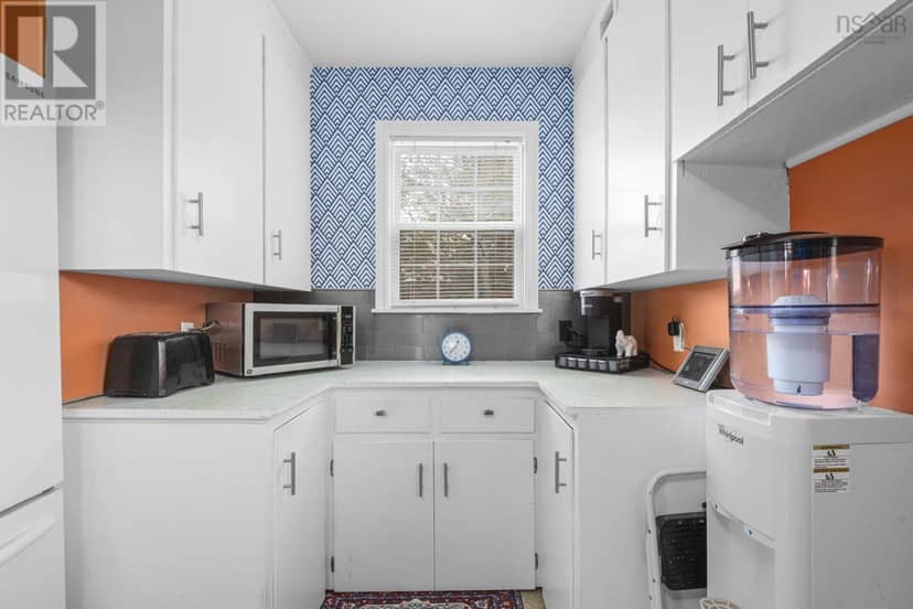 193 Albro Lake Road, Dartmouth, photo 7