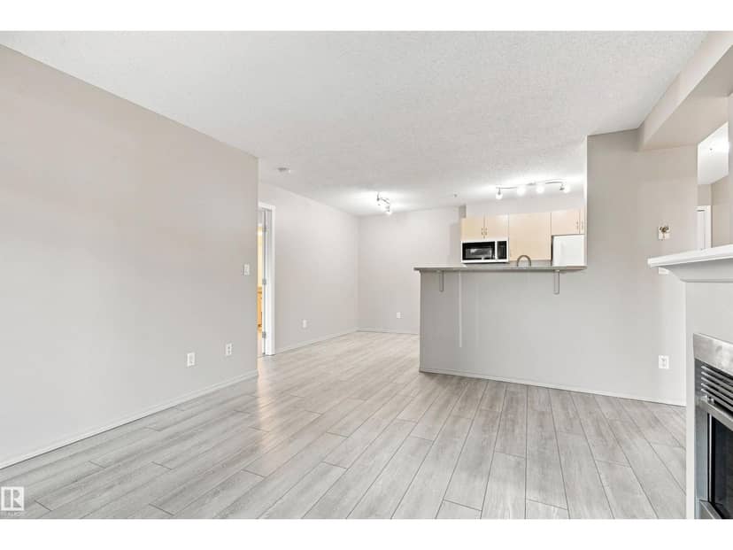 #117 17011 67 AV NW — photo 21 of 40