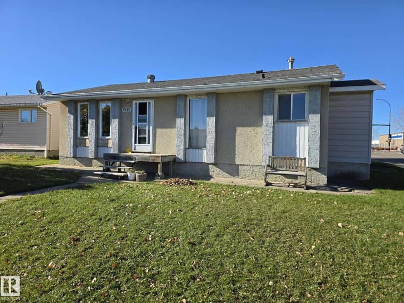 5420 49B ST, Drayton Valley