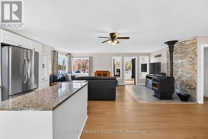 562 Bayview Drive — photo 16 of 40