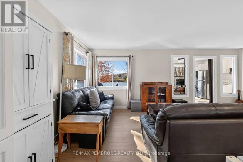 562 Bayview Drive — photo 17 of 40
