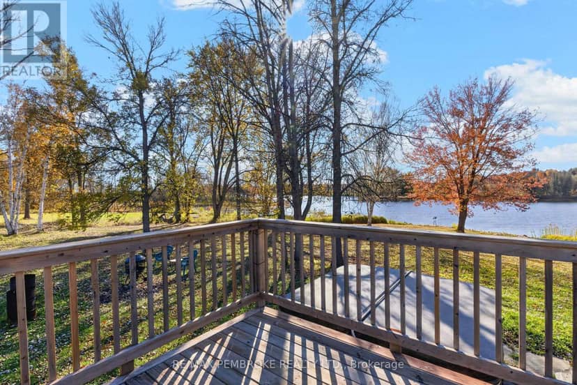 562 Bayview Drive — photo 32 of 40