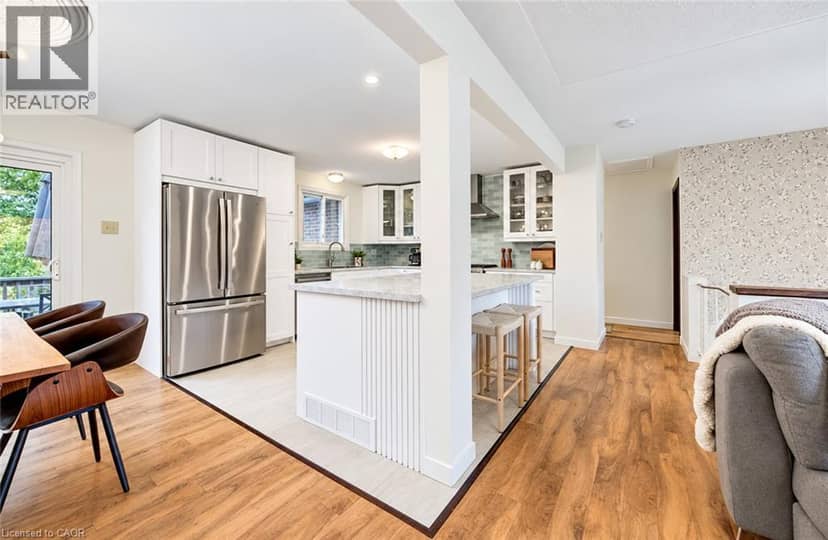 404 LAKEVIEW Drive — photo 10 of 39