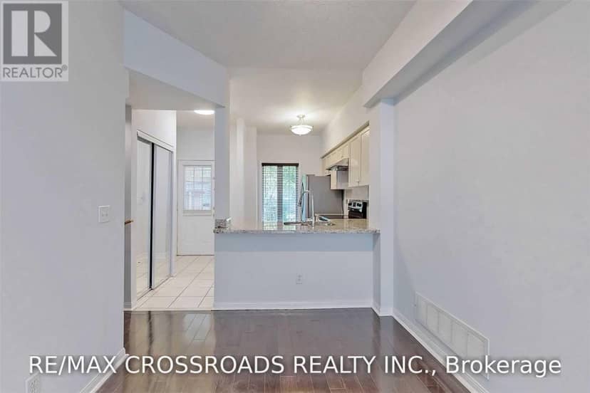 9 - 22 St Moritz Way, Markham, photo 8