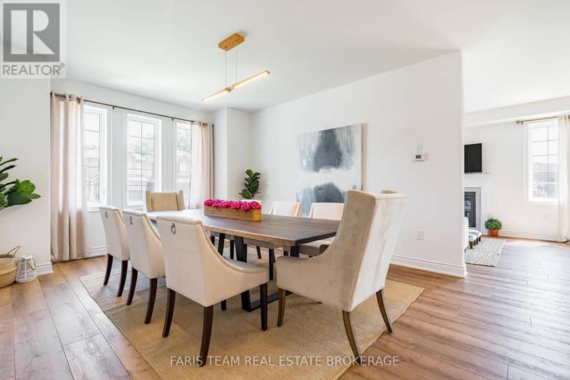 63 Wood Crescent — photo 15 of 40