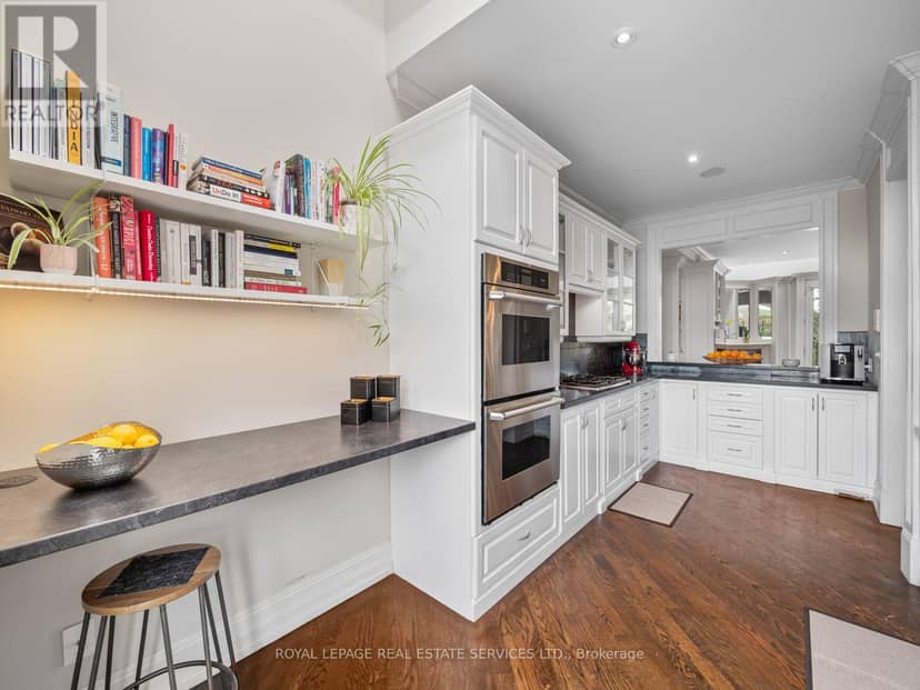 4 - 276 Spadina Road — photo 31 of 35
