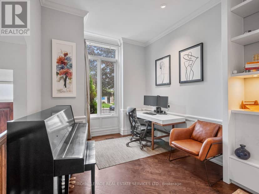 4 - 276 Spadina Road — photo 9 of 35