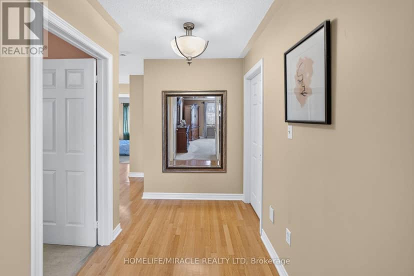 58 Sir Jacobs Crescent — photo 26 of 40