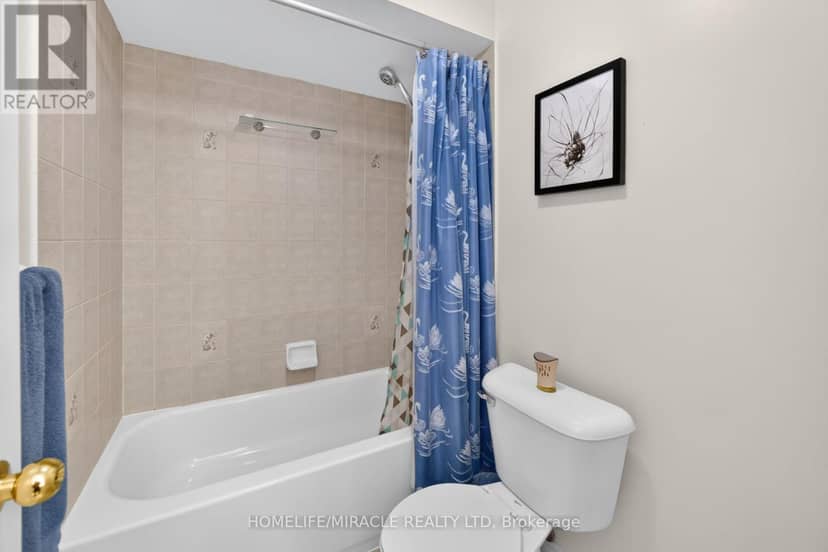 58 Sir Jacobs Crescent — photo 32 of 40