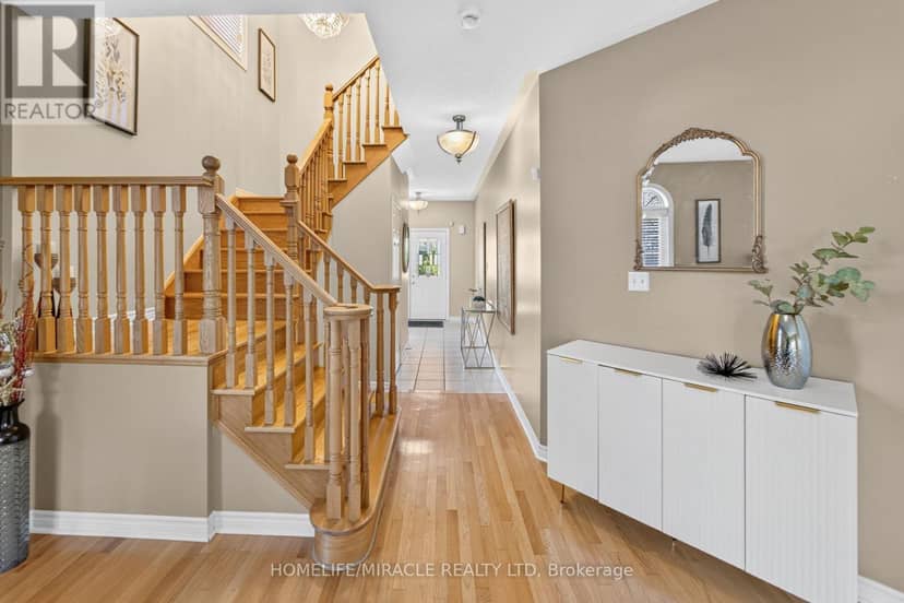 58 Sir Jacobs Crescent — photo 9 of 40