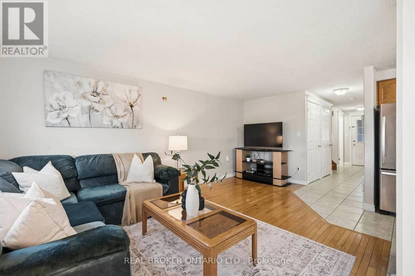 26 Castlebury Drive — photo 13 of 35