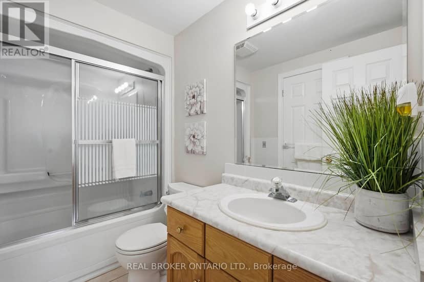 26 Castlebury Drive — photo 18 of 35