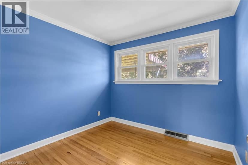 7 WILLOWDALE Street — photo 16 of 40