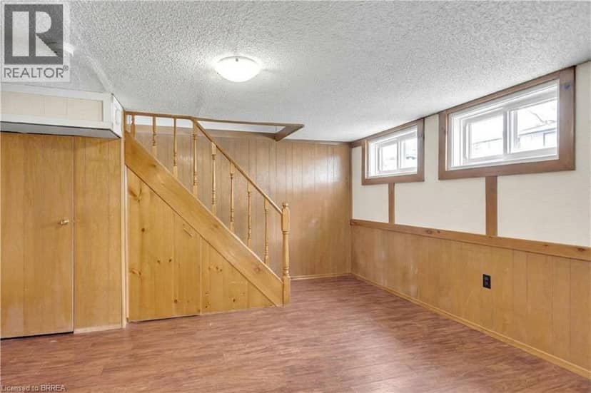7 WILLOWDALE Street — photo 21 of 40