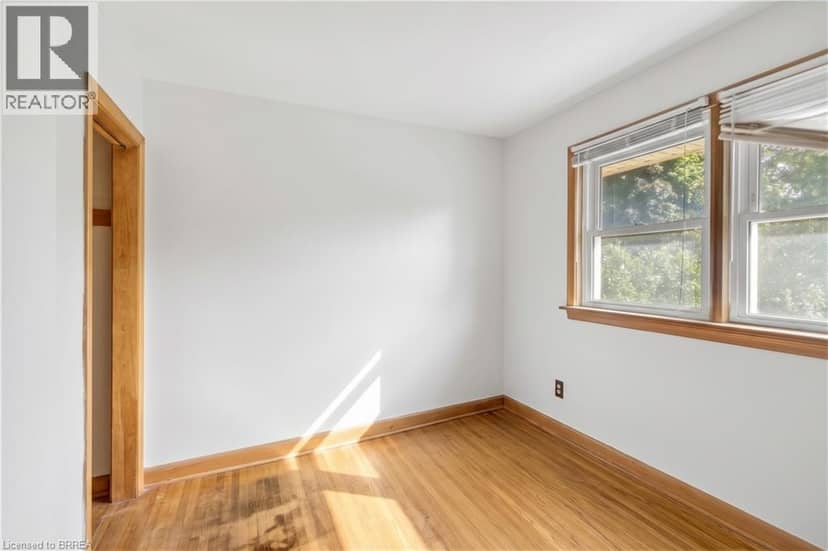 7 WILLOWDALE Street — photo 18 of 40