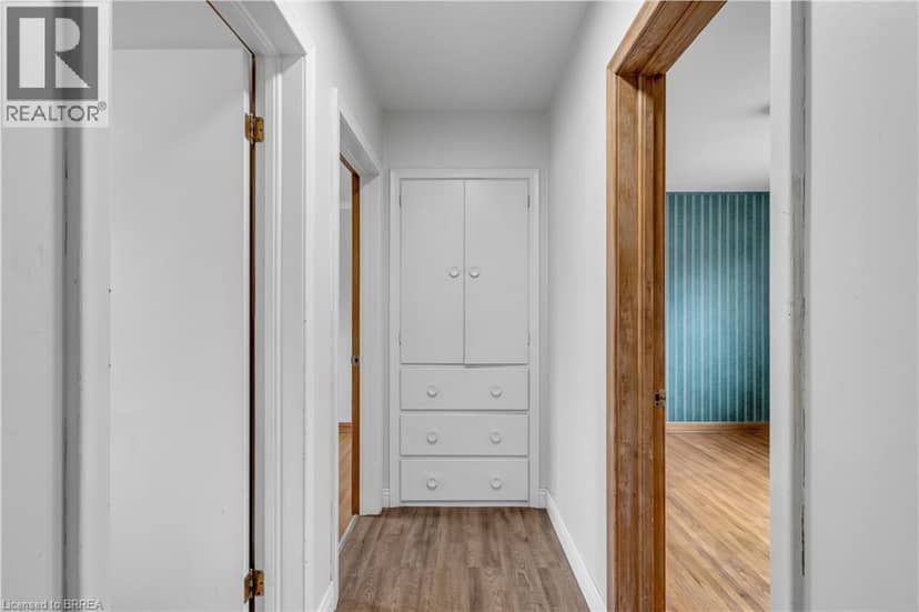 7 WILLOWDALE Street — photo 13 of 40