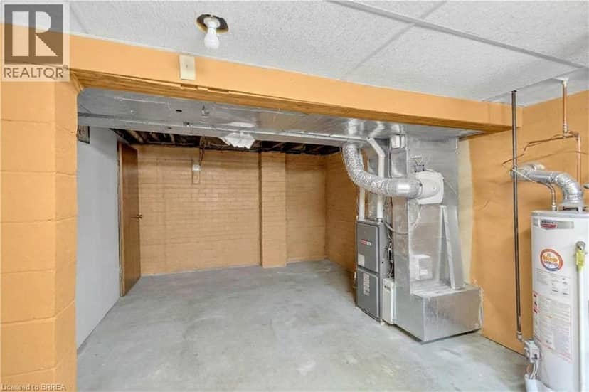 7 WILLOWDALE Street — photo 26 of 40