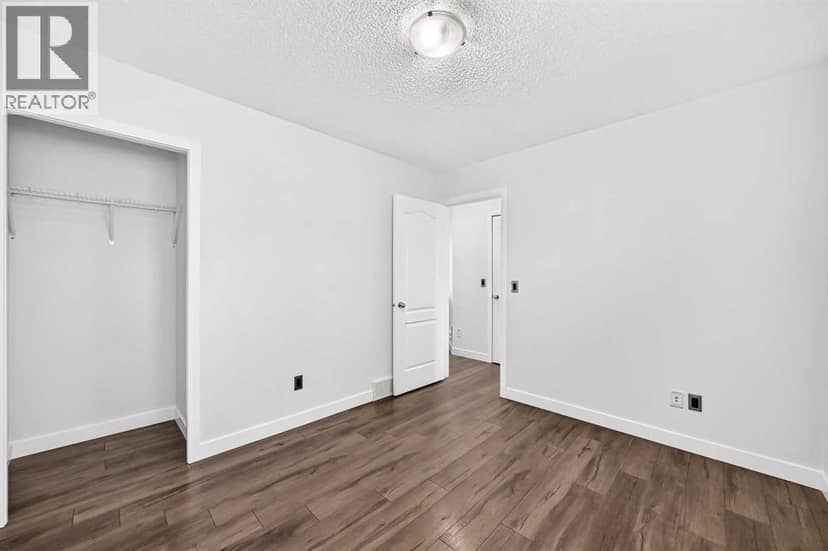 98 Panamount Villas NW — photo 30 of 40