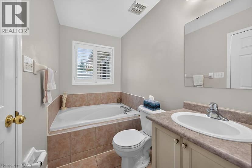 166 TOBY Crescent — photo 16 of 31