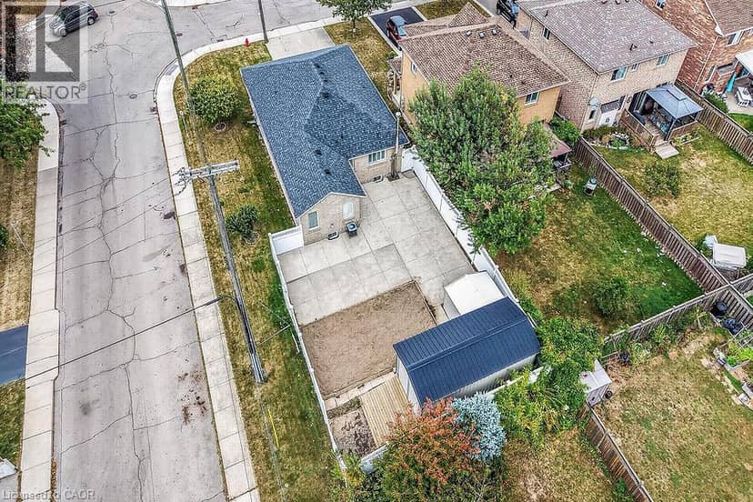 166 TOBY Crescent — photo 31 of 31