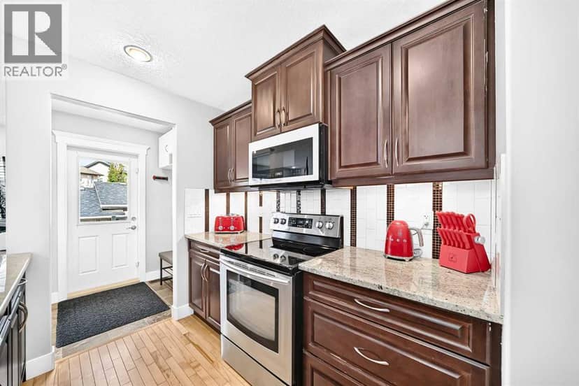 17 Kings Heights Drive SE, Airdrie, photo 6