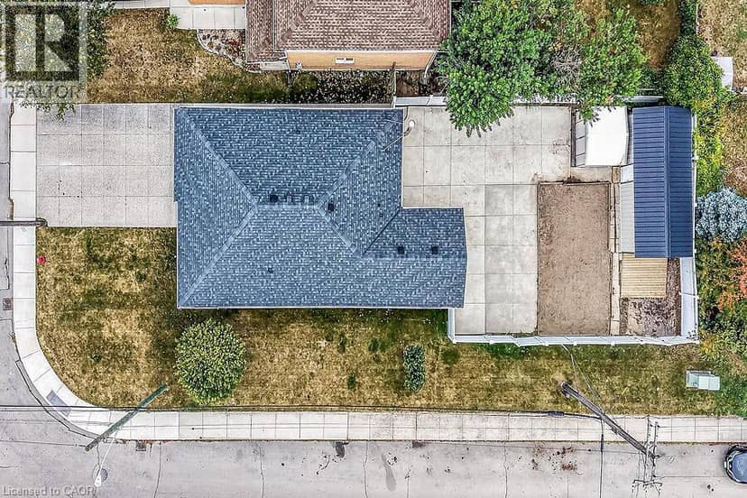 166 TOBY Crescent — photo 30 of 31