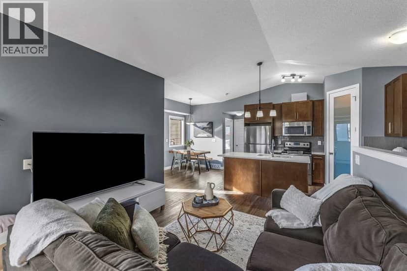 1324, 2461 Baysprings Link SW, Airdrie, photo 3