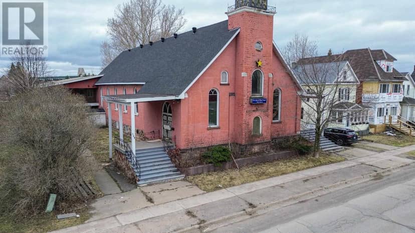 549 Cathcart ST — photo 2 of 23