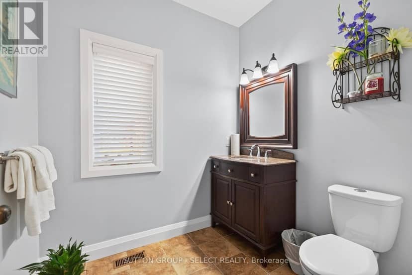 563 Firefly Drive — photo 21 of 40