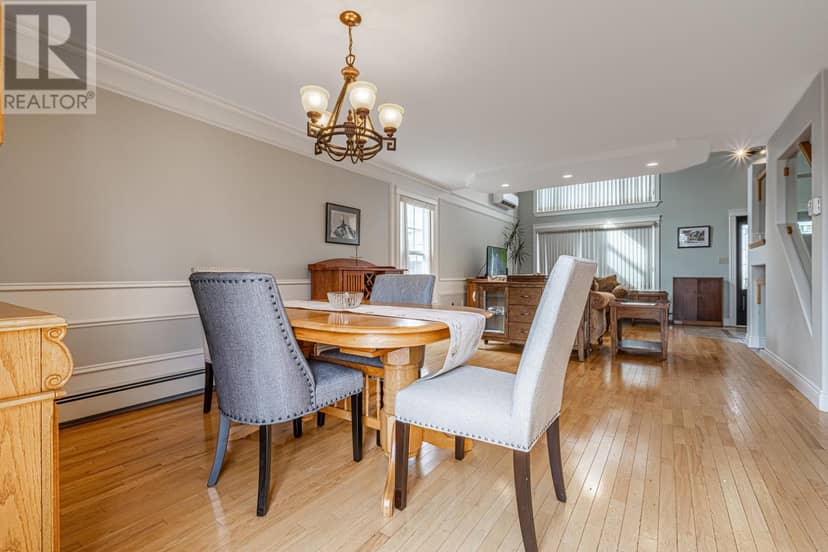 44 PARENT Street, East Royalty, photo 7