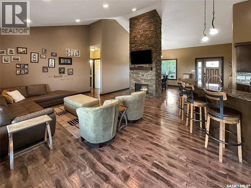 Holars Haven Acreage — photo 14 of 40