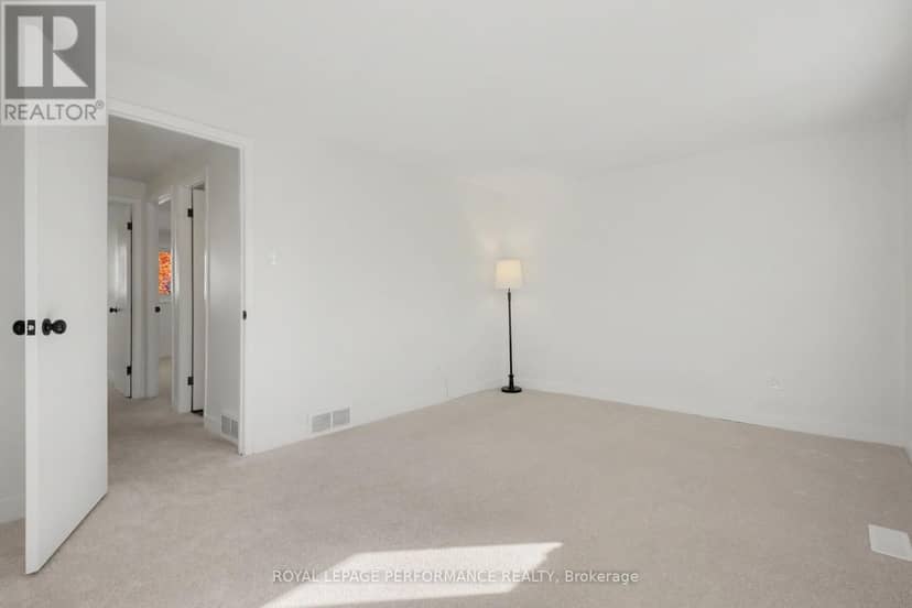 2376 Rondel Street S — photo 18 of 29