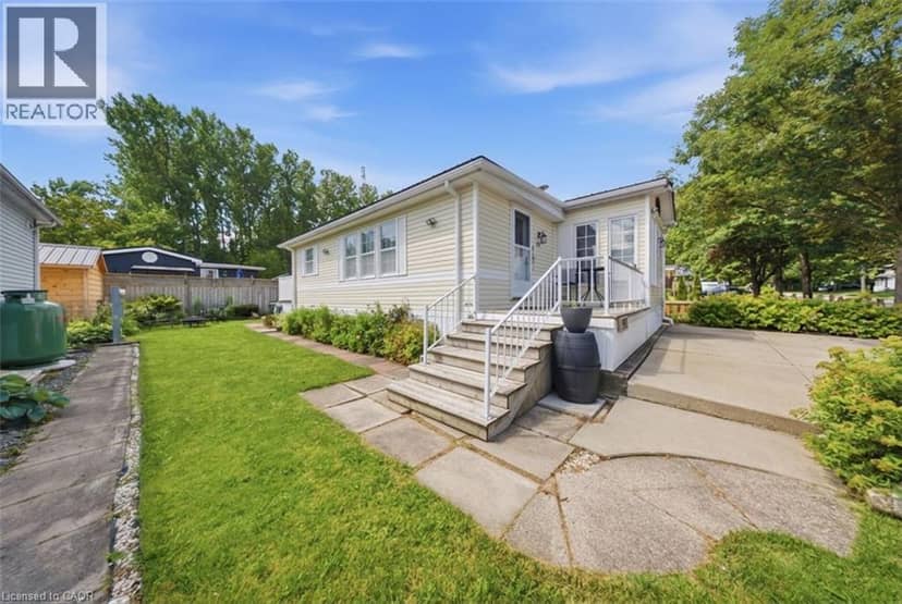 428 PINE Pass, Wellington, photo 2