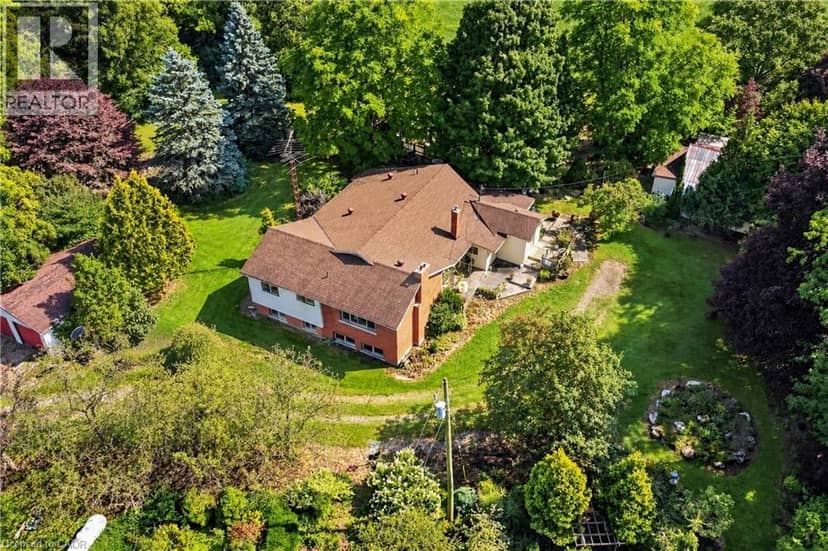 994 SAFARI Road, Hamilton, photo 2