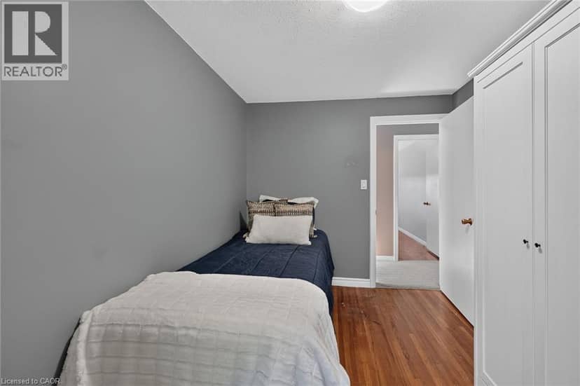 995 UPPER WELLINGTON Street — photo 22 of 40