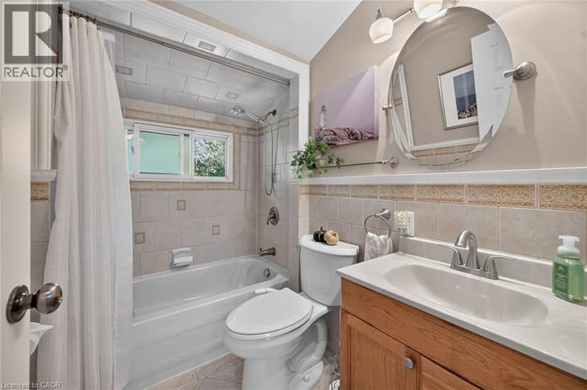 995 UPPER WELLINGTON Street — photo 27 of 40