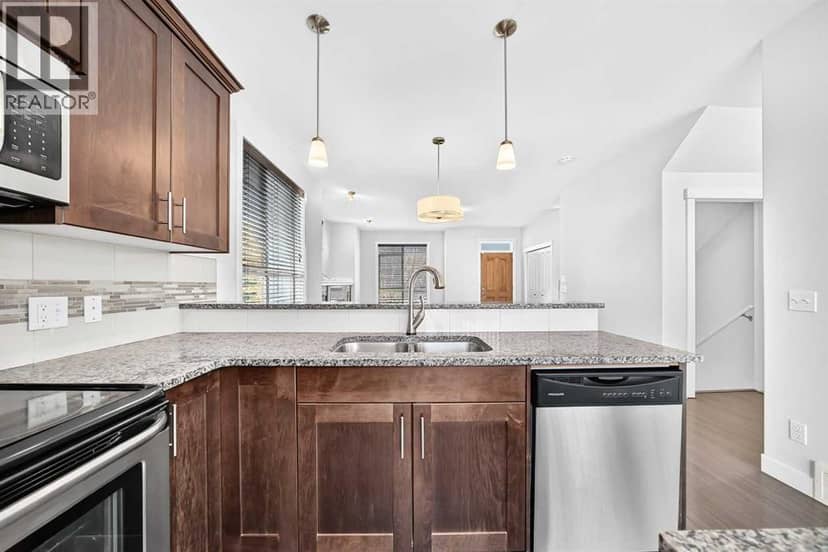 63 Skyview Ranch Gardens NE — photo 13 of 40