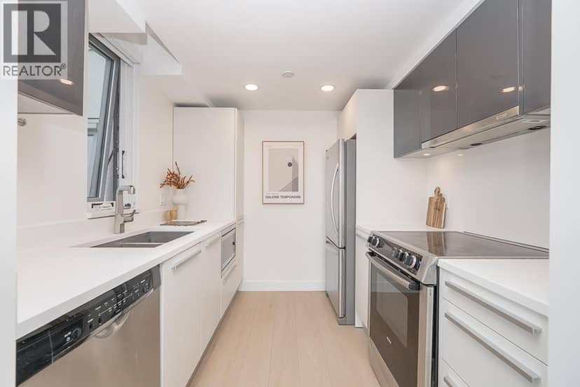 1602 1323 Homer Street — photo 11 of 33