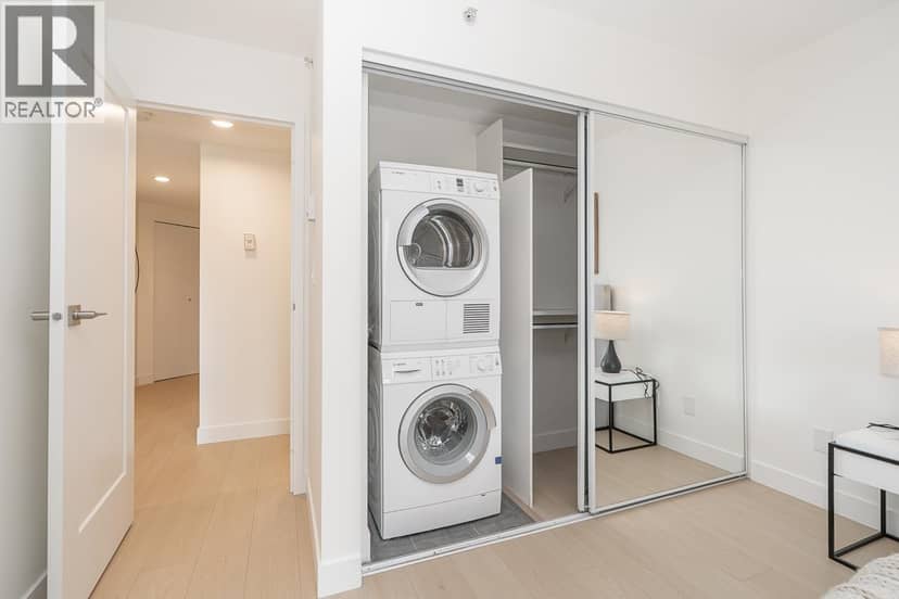 1602 1323 Homer Street — photo 18 of 33
