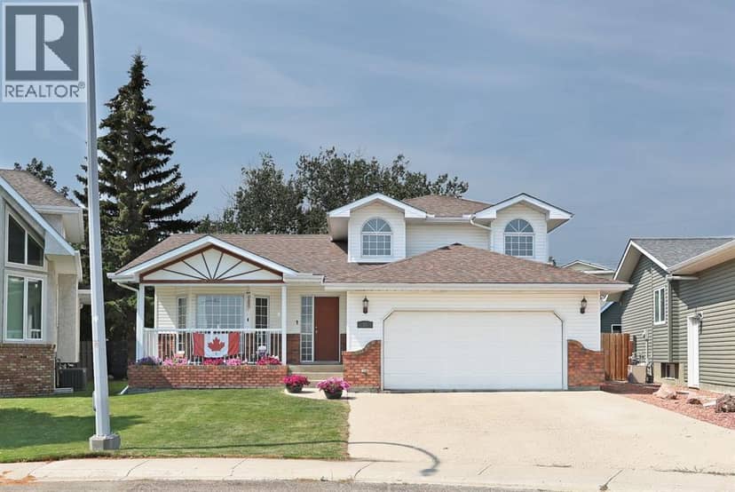 35 Parkland Close E, Brooks